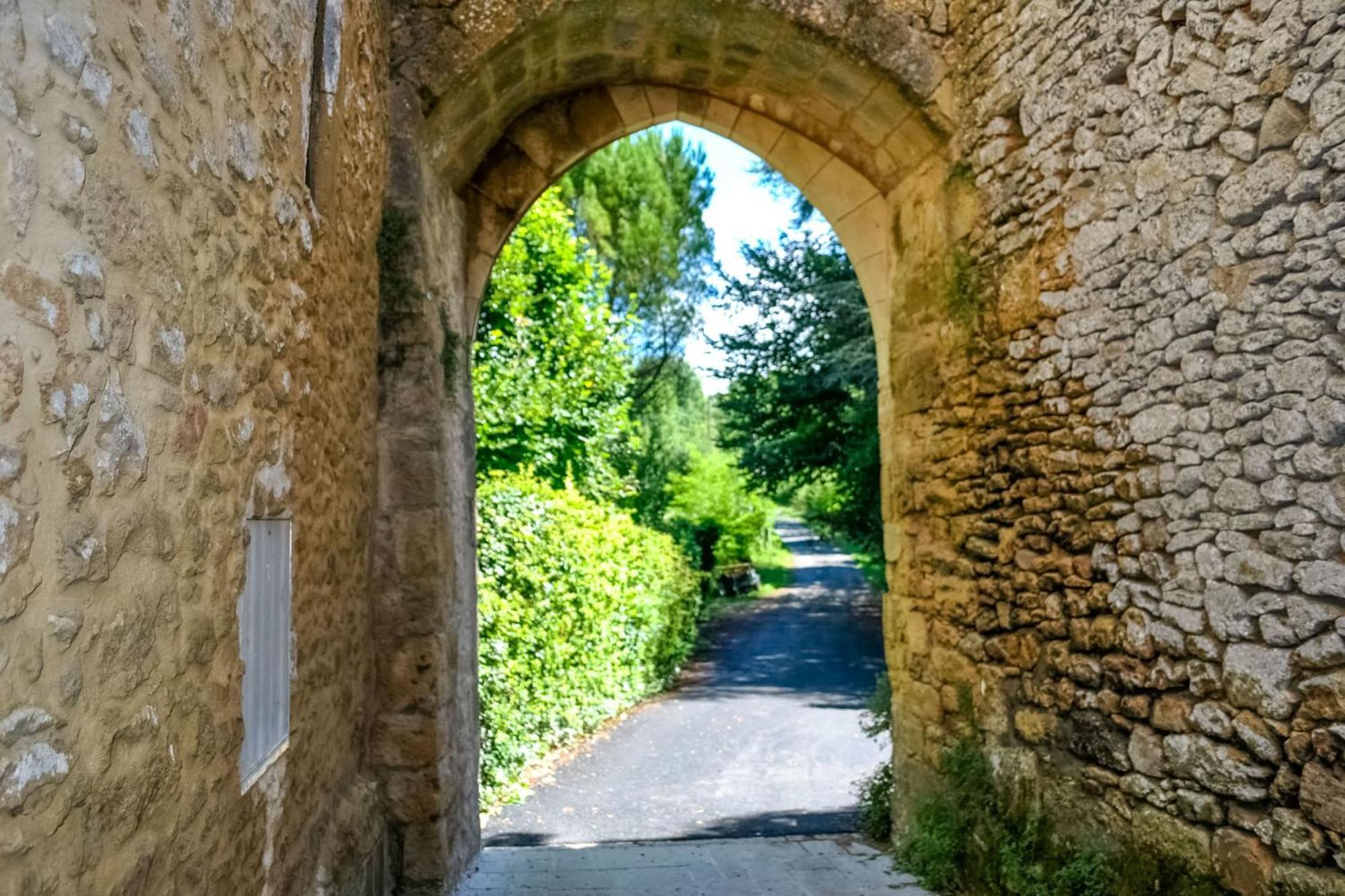 Ancienne Sechoir A Tabac Idealement Place A Limeuil Pour 4 Dans La Nature Extérieur photo